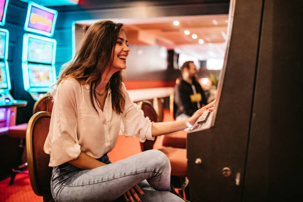 xiao Featured Games display showing football and live dealer tables